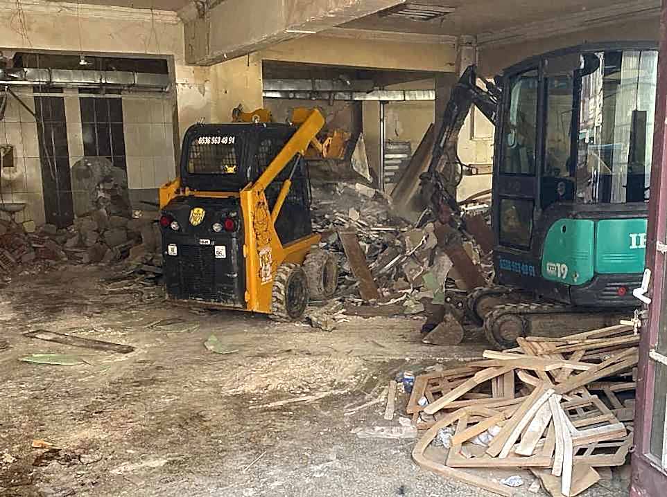Yenimahalle Bina Yıkımı